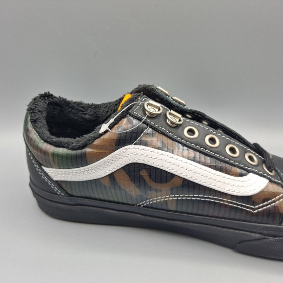 New Vans Old Skool MTE Black and Camouflage with Faux Fur Lining Men's Size 7.5 - Picture 3 of 10